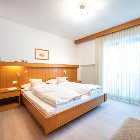 Garni Bondi Bed and Breakfast Sëlva Buitenkant foto